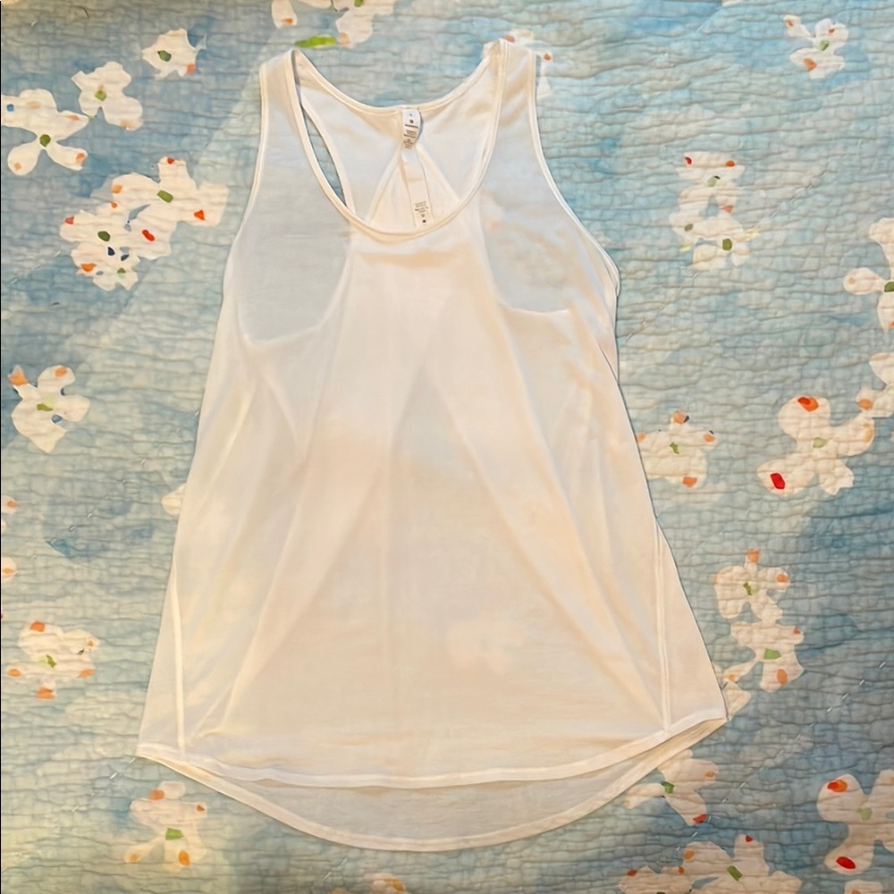 Lululemon Women's White Sleeveless Top, size 4